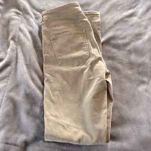 Jean/Pants. Zara Basic. Size 6. Forest Green color.